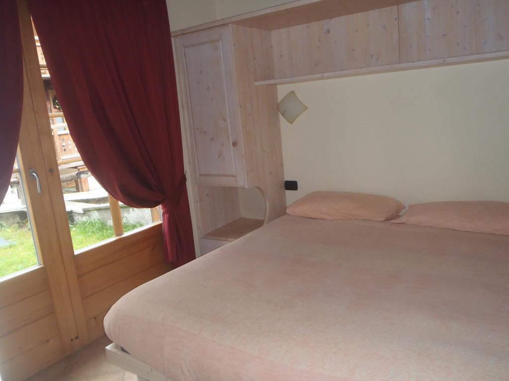 Baita La Broina Livigno Phòng bức ảnh